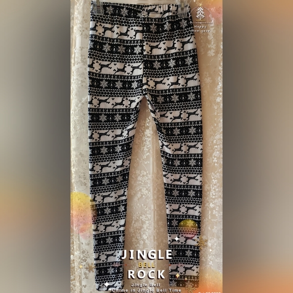 "Just One" Women's Super Soft Reindeer Leggings Black and White Med. NWOT - Picture 6 of 9